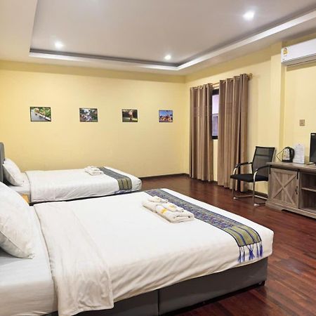 Yula Hotel Thatluang Vientiane Buitenkant foto