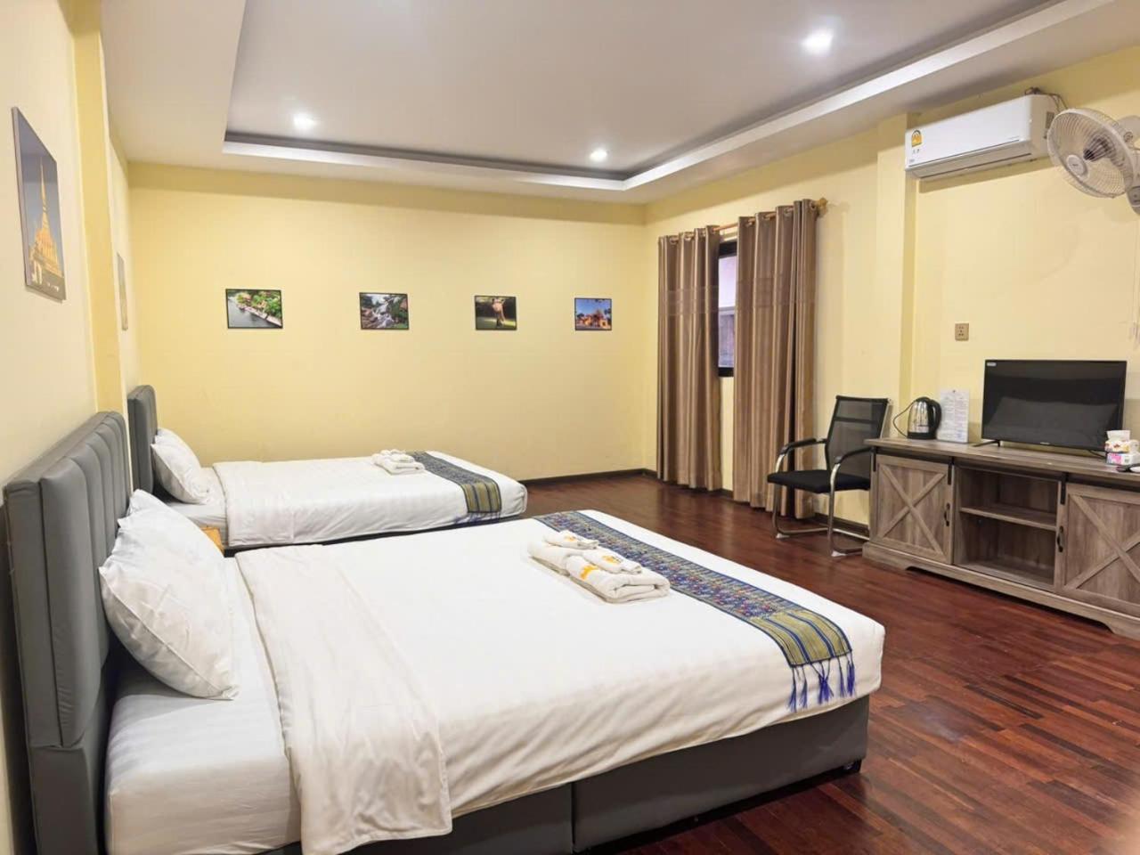 Yula Hotel Thatluang Vientiane Buitenkant foto